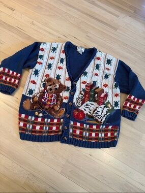 Vintage-Knitted Cardigan sweater - Teddy bear-Buttons-Apple-Books-80s-Read